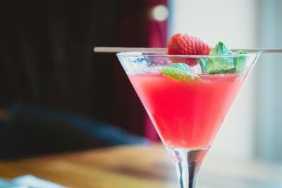 Opskrift på Strawberry Daiquiri og drinkens historie 